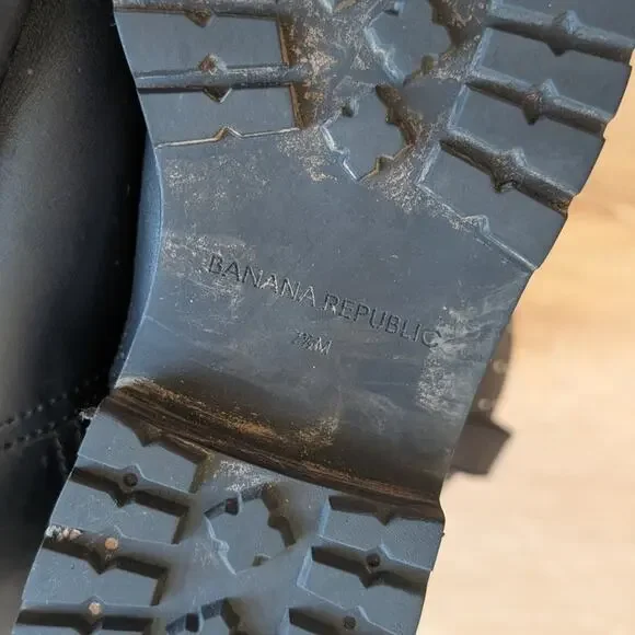 Banana Republic Black Leather Studded Biker Moto Boots Shoes, size 7.5M - Picture 5 of 6